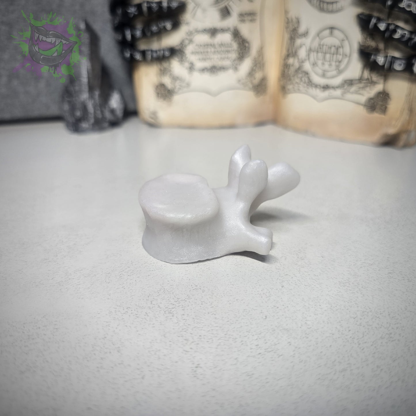 Vee Squishy Assorted darque-path