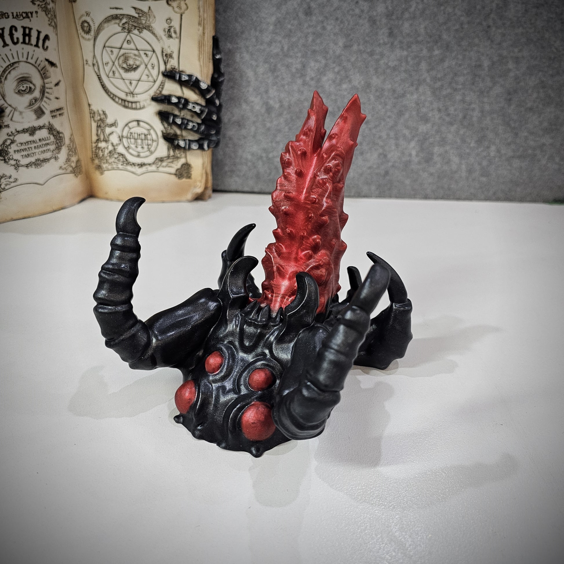 Arachnie Maw - Custom Colour darque-path