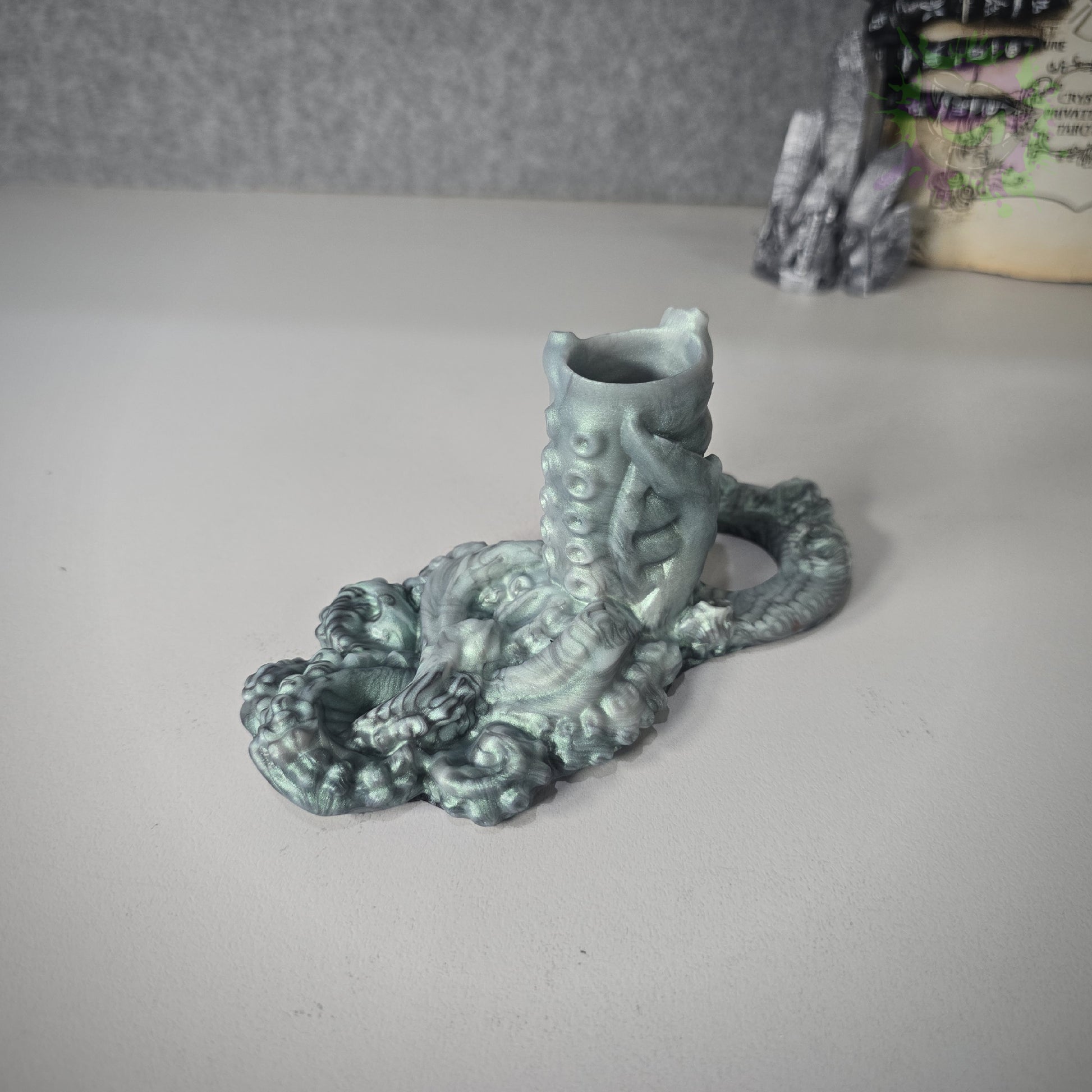 Kraken Small Wearable Med 0050 darque-path