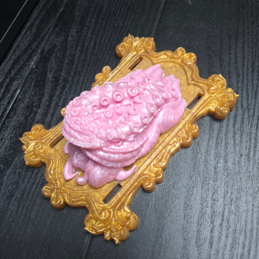 Eldritch Grinder Med 0050 pink gold darque-path
