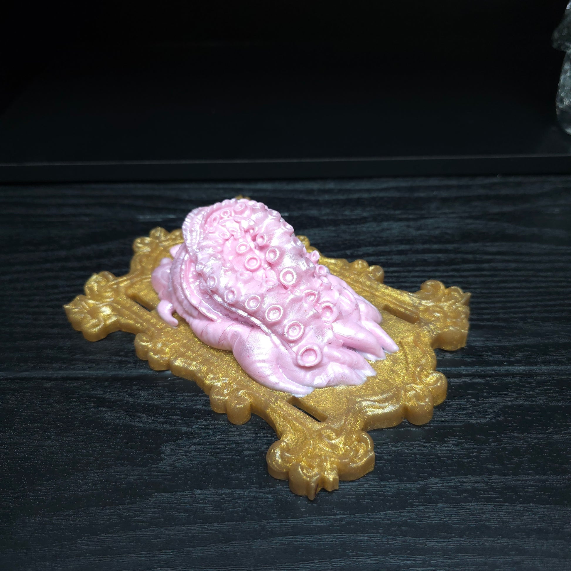 Eldritch Grinder Med 0050 pink gold darque-path