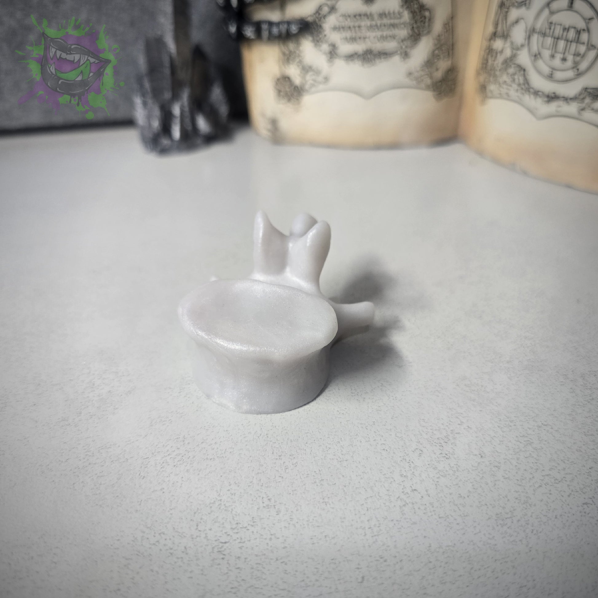 Vee Squishy Assorted darque-path