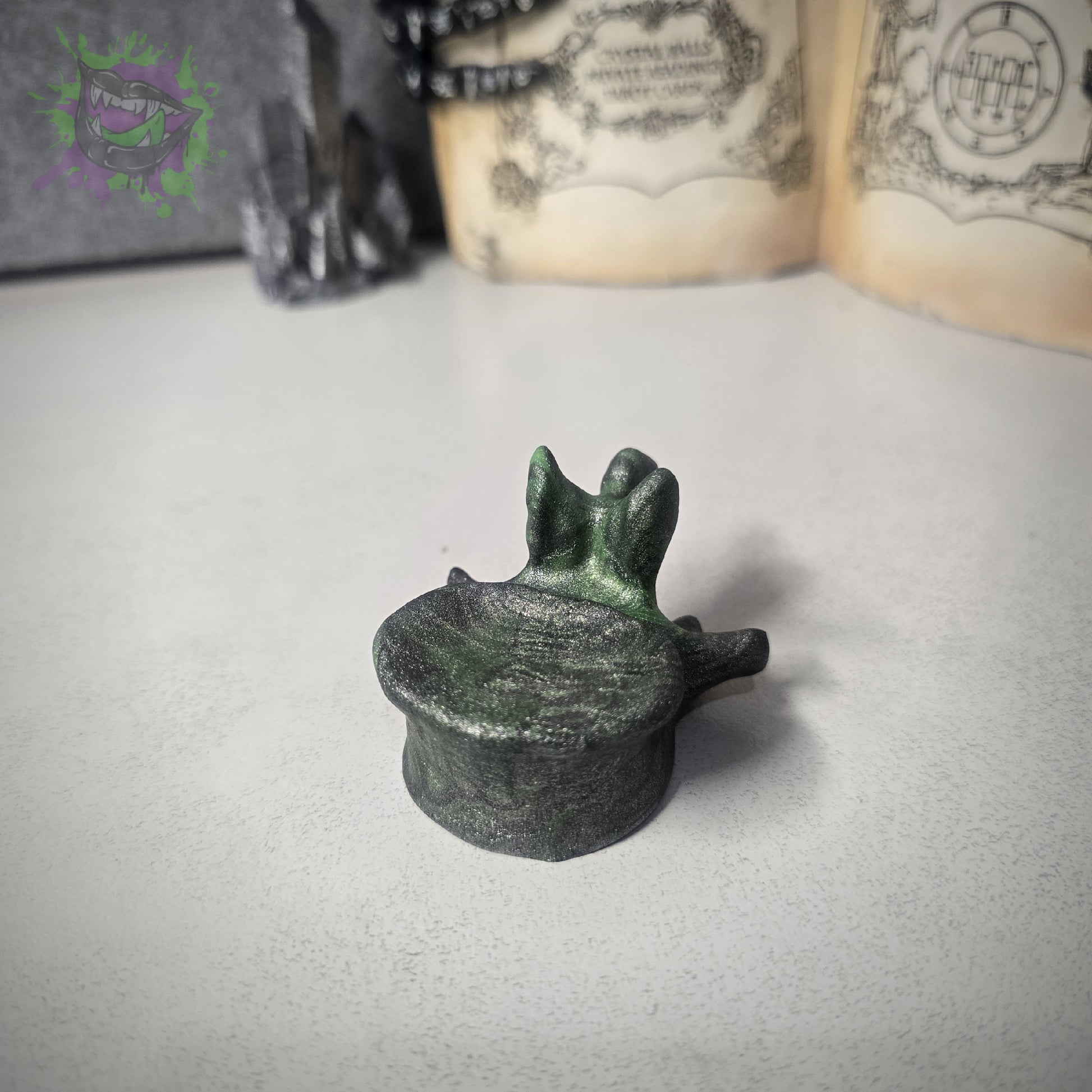 Vee Squishy Assorted darque-path