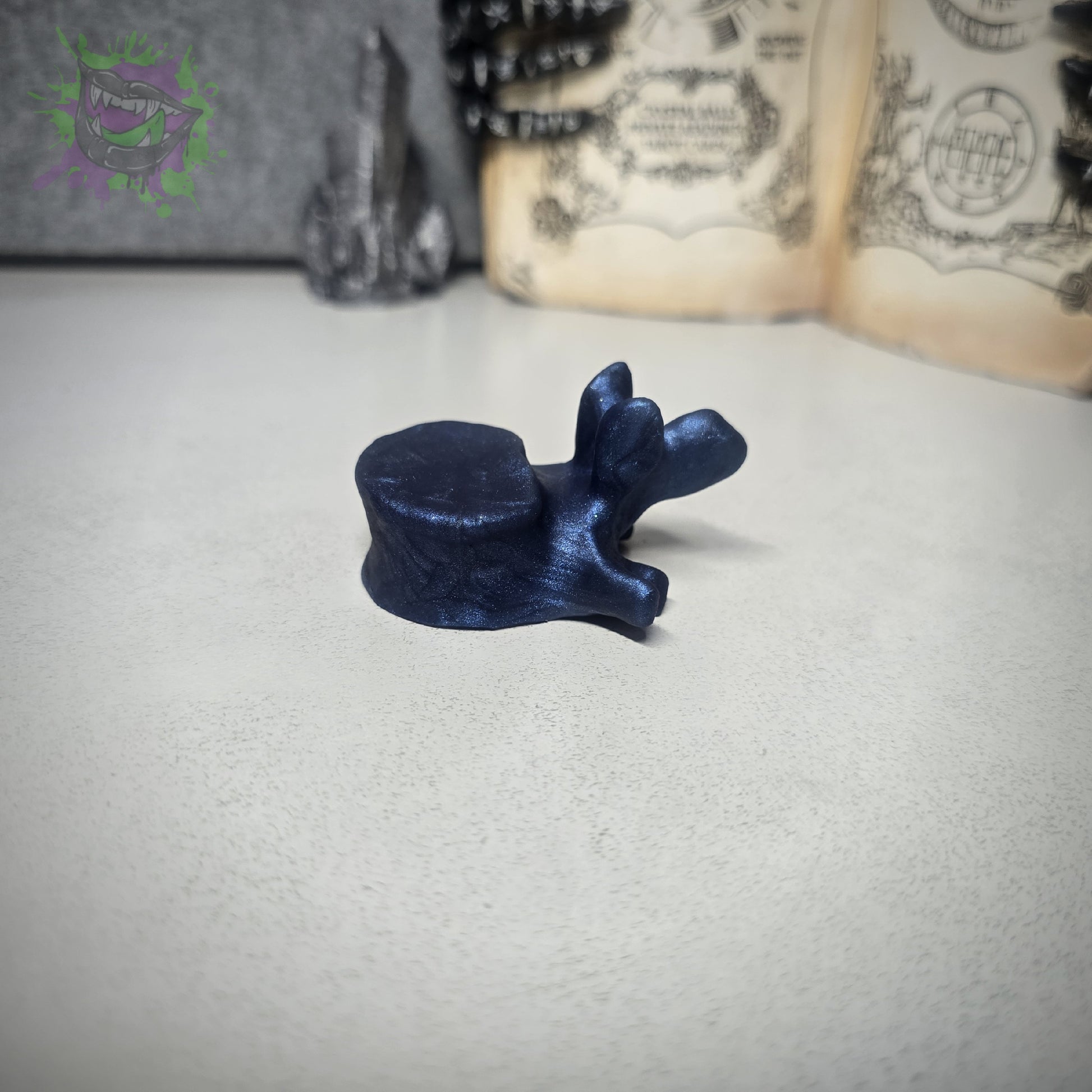 Vee Squishy Assorted darque-path