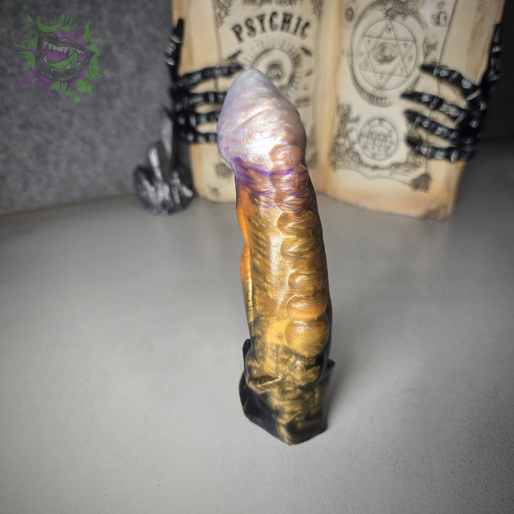 Small Hierophant Medium 0050 darque-path