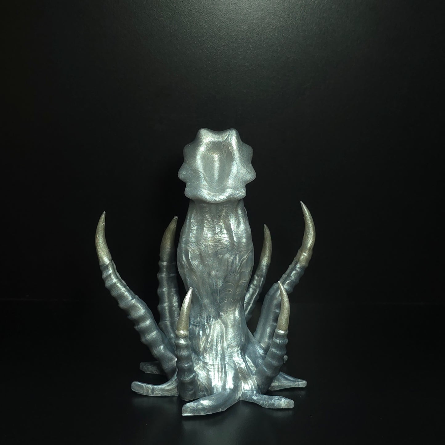 Lilith Small - Custom Colour darque-path