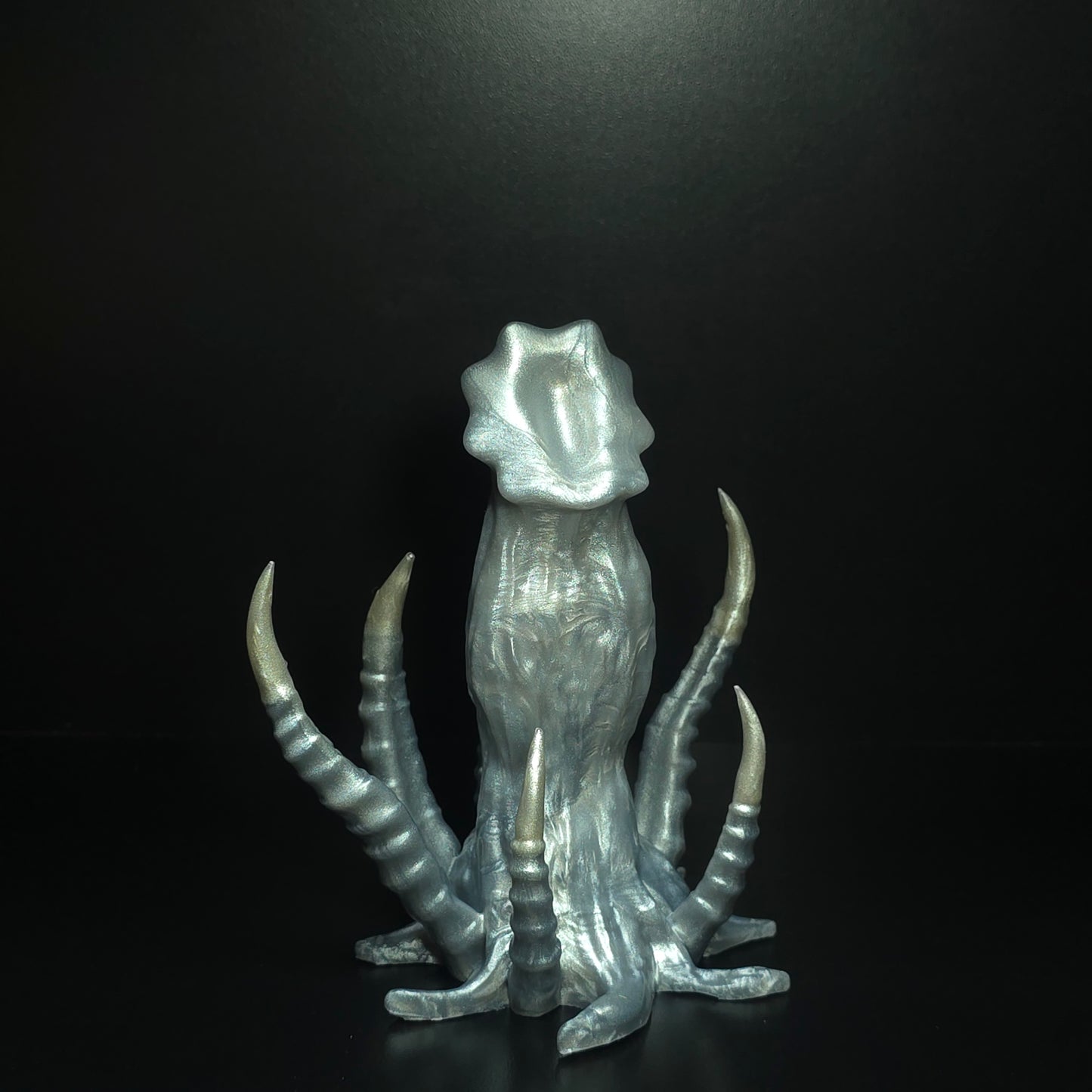 Lilith Small - Custom Colour darque-path