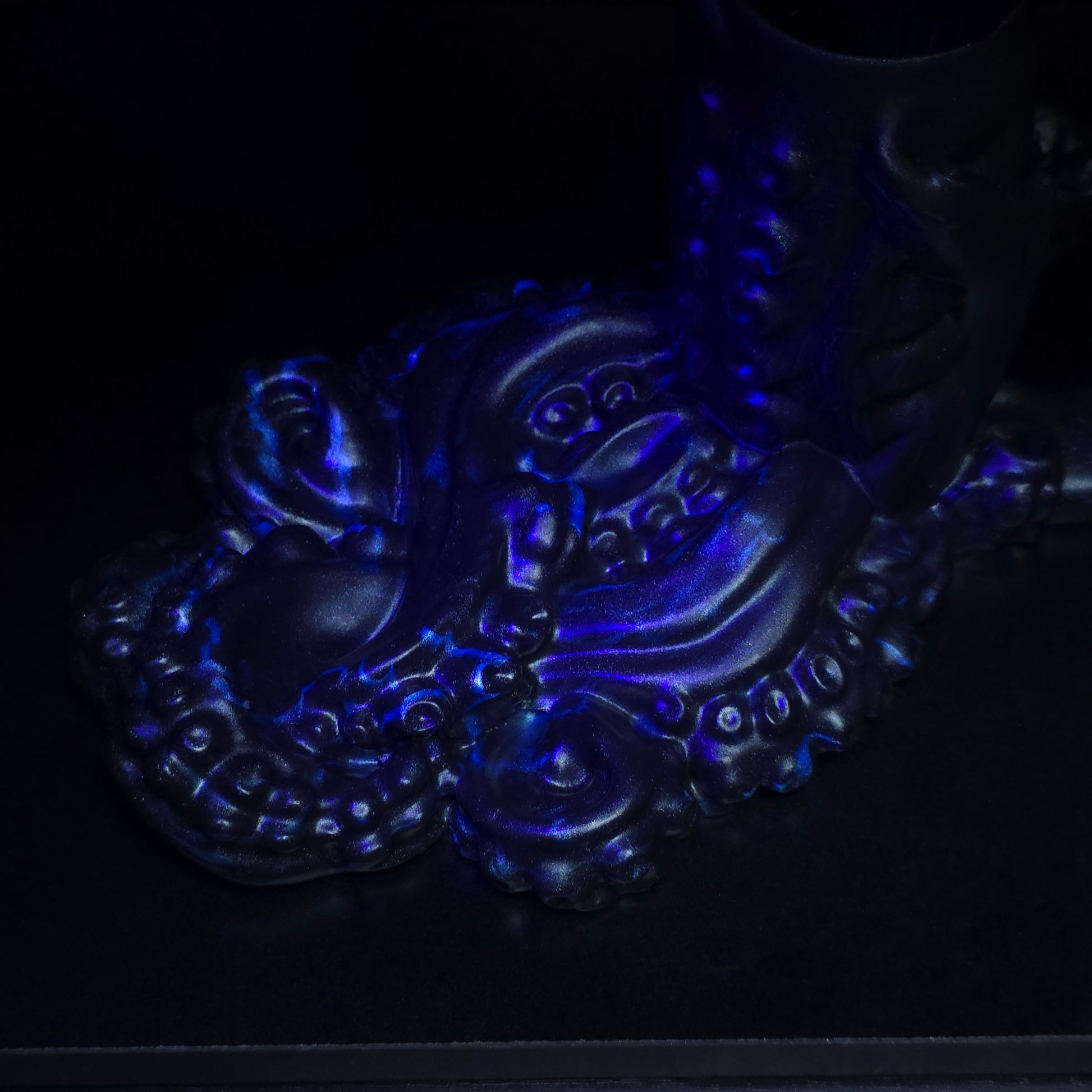 Large Kraken UV Wearable Sleeve Med 0050 darque-path