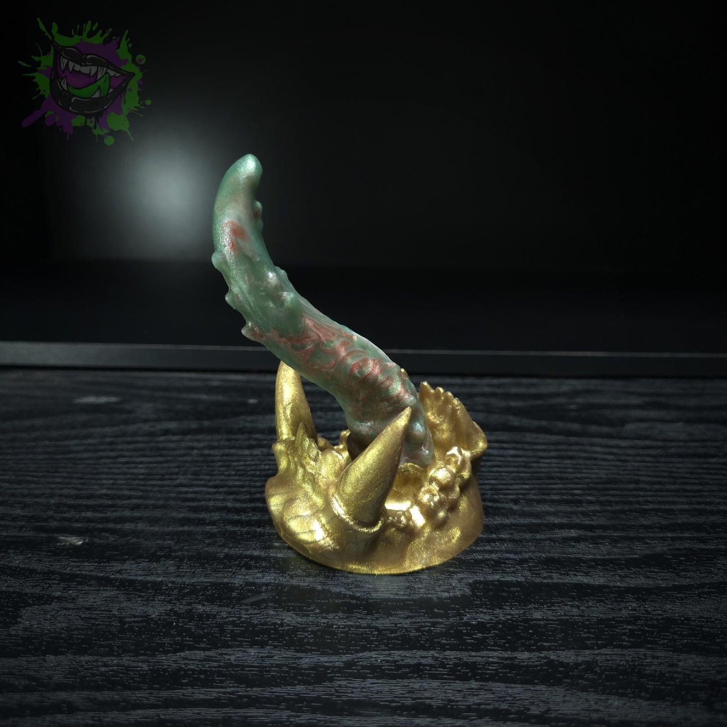 Upir Small Med 0050 darque-path