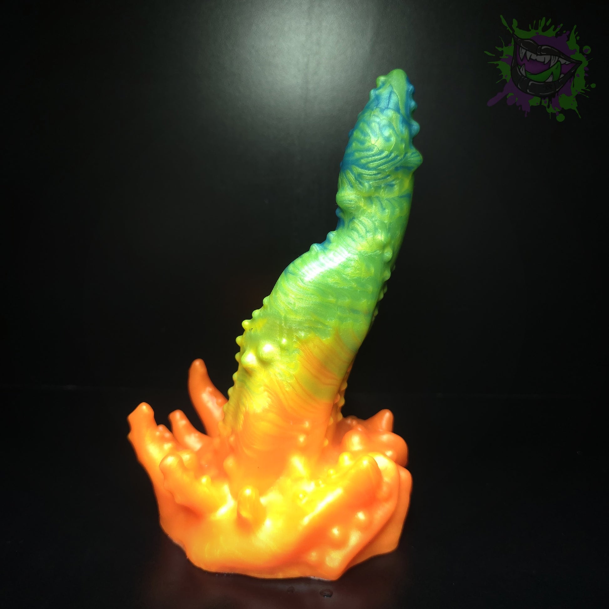 Leviathan UV Maw Med 0050 Suction Cup darque-path