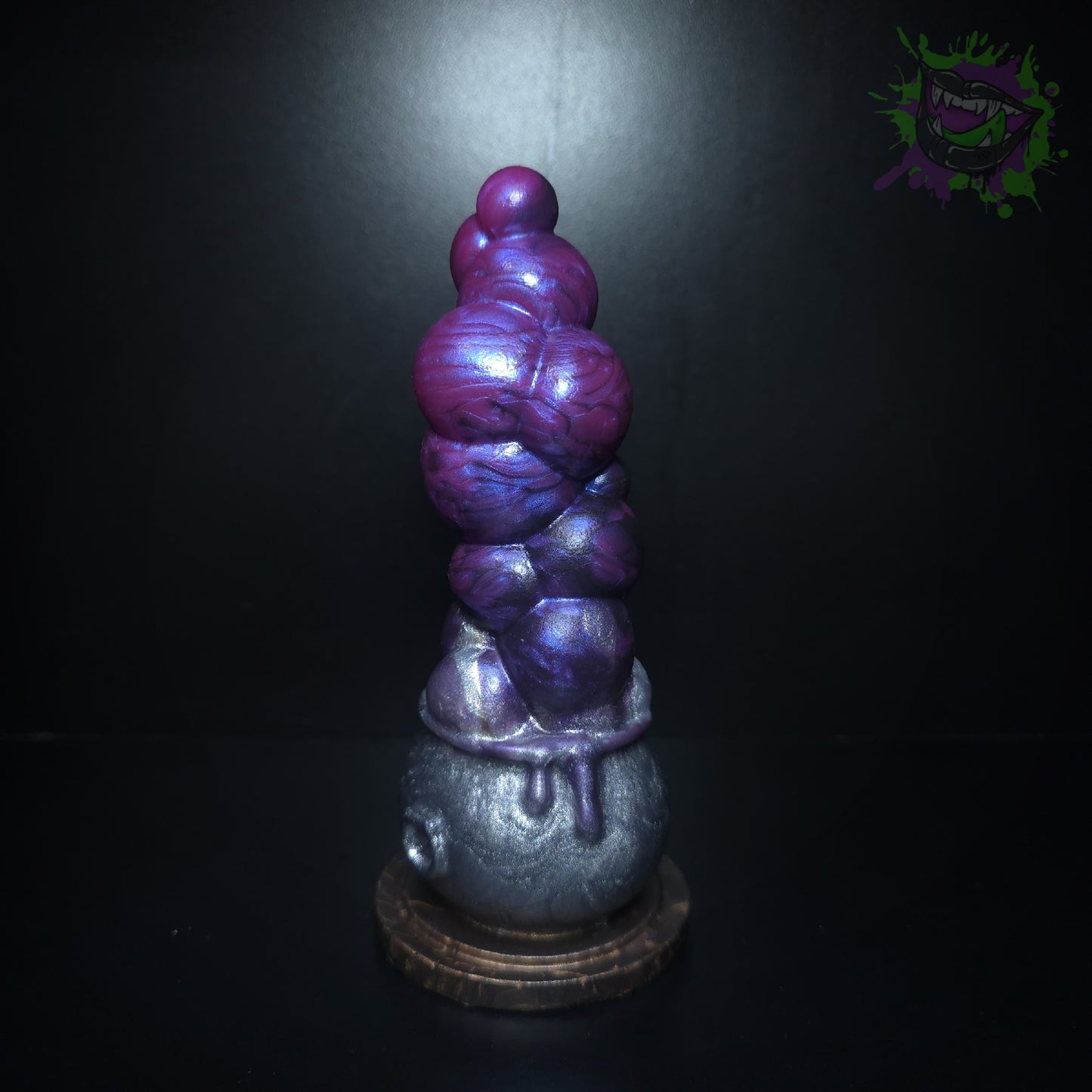 Hallows Cauldron Small Med 0050 darque-path