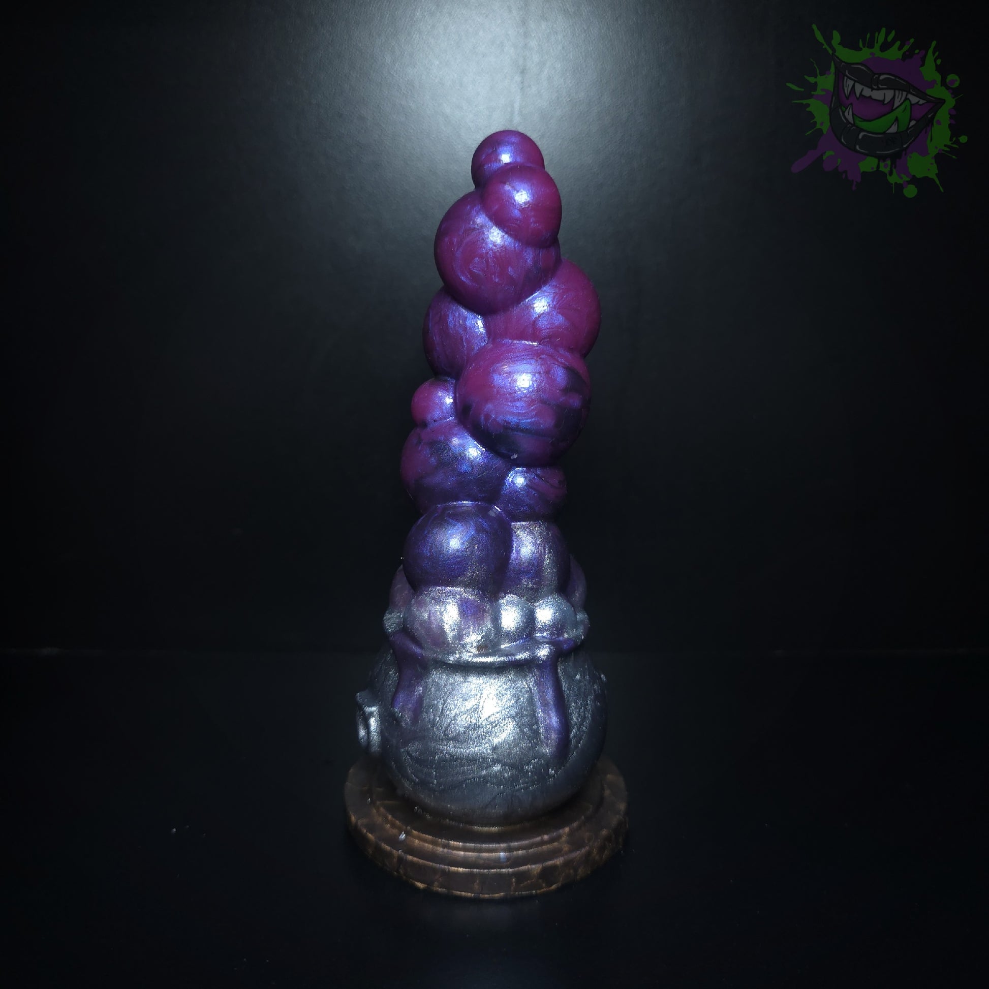 Hallows Cauldron Small Med 0050 darque-path