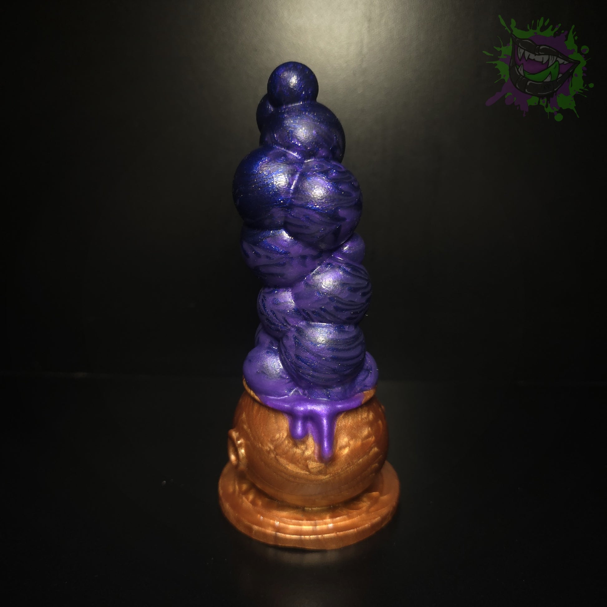 Hallows Cauldron Small Med 0050 darque-path