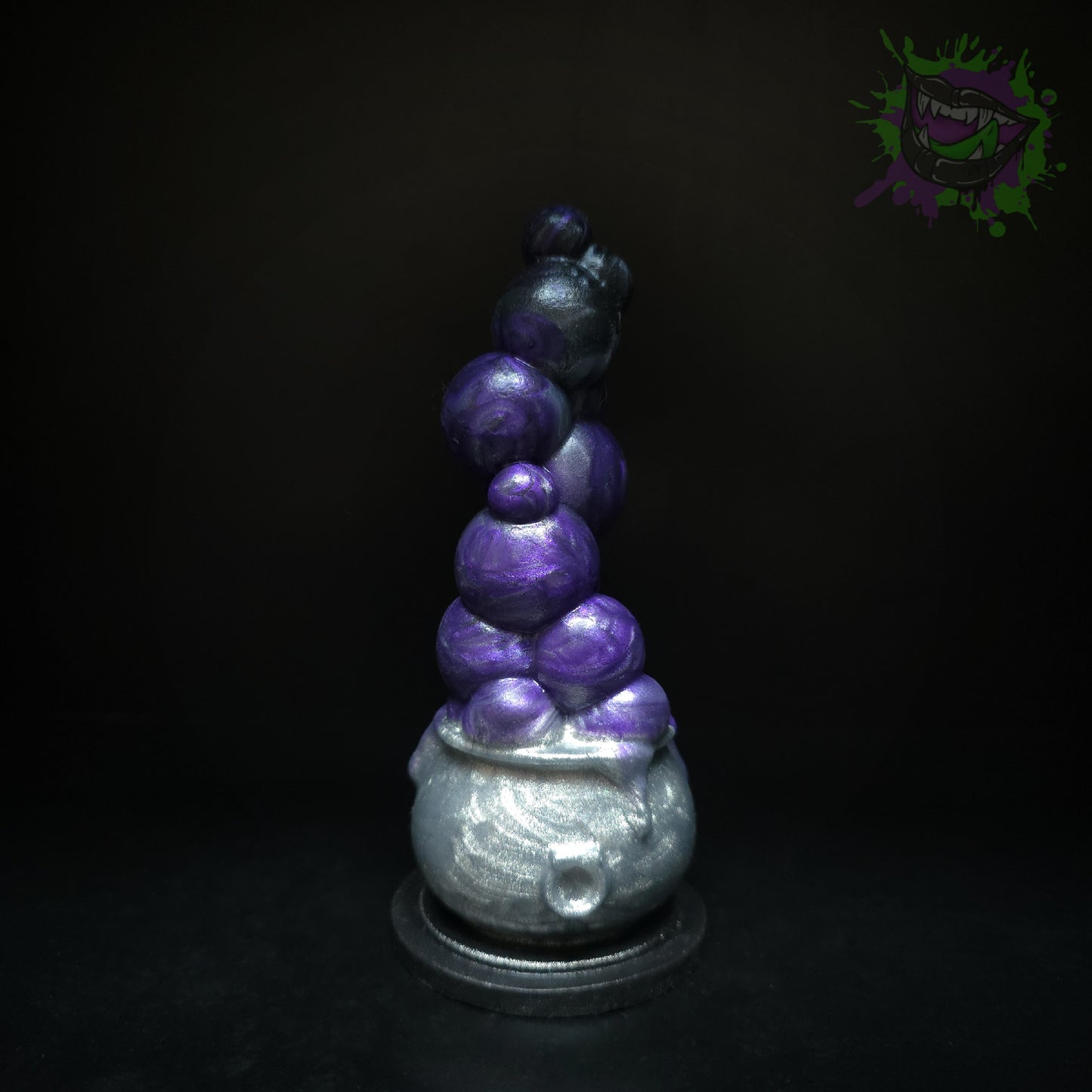 Hallows Cauldron Small Med 0050 darque-path