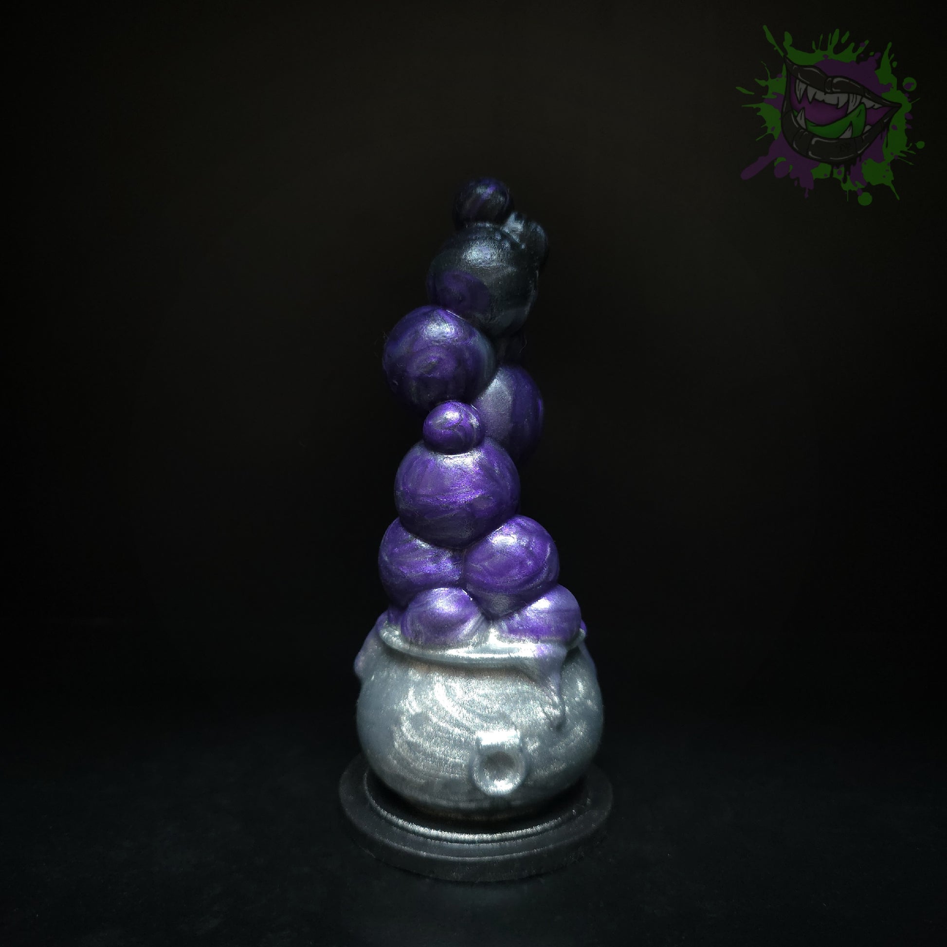 Hallows Cauldron Small Med 0050 darque-path