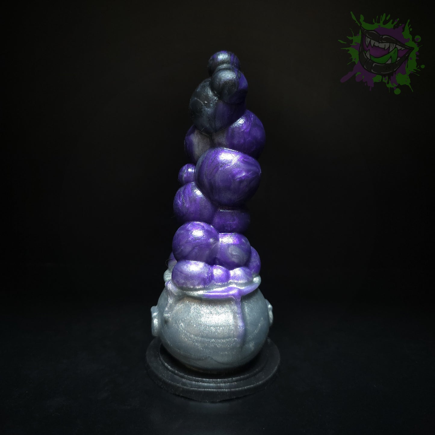 Hallows Cauldron Small Med 0050 darque-path