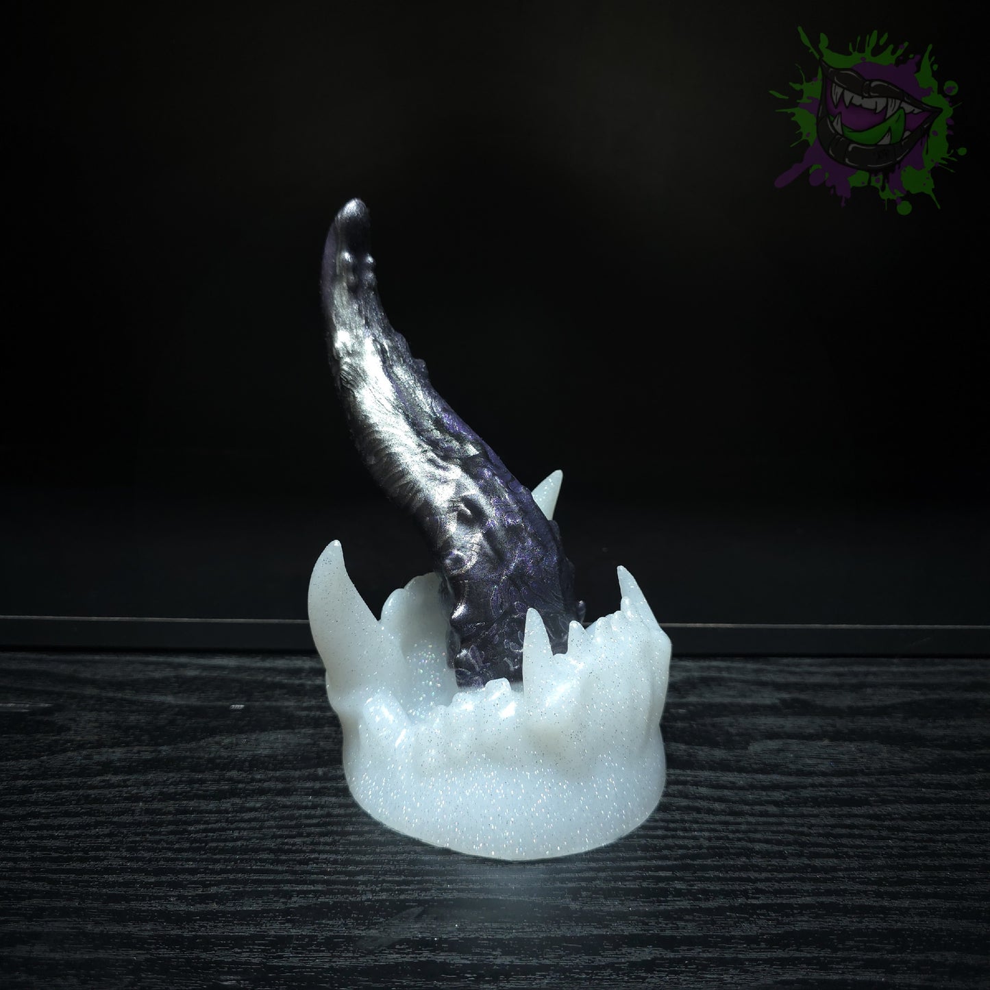 Upir Med 0050 Glitter base darque-path