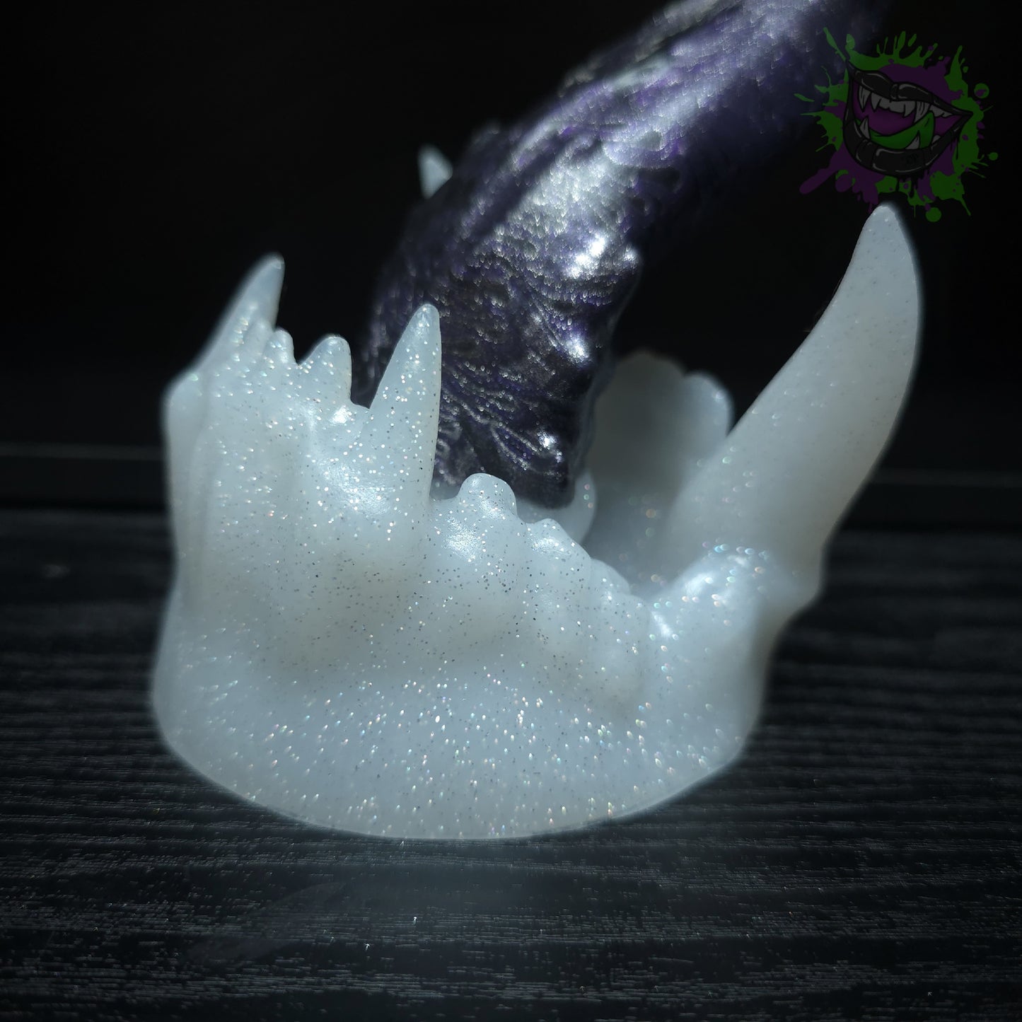 Upir Med 0050 Glitter base darque-path