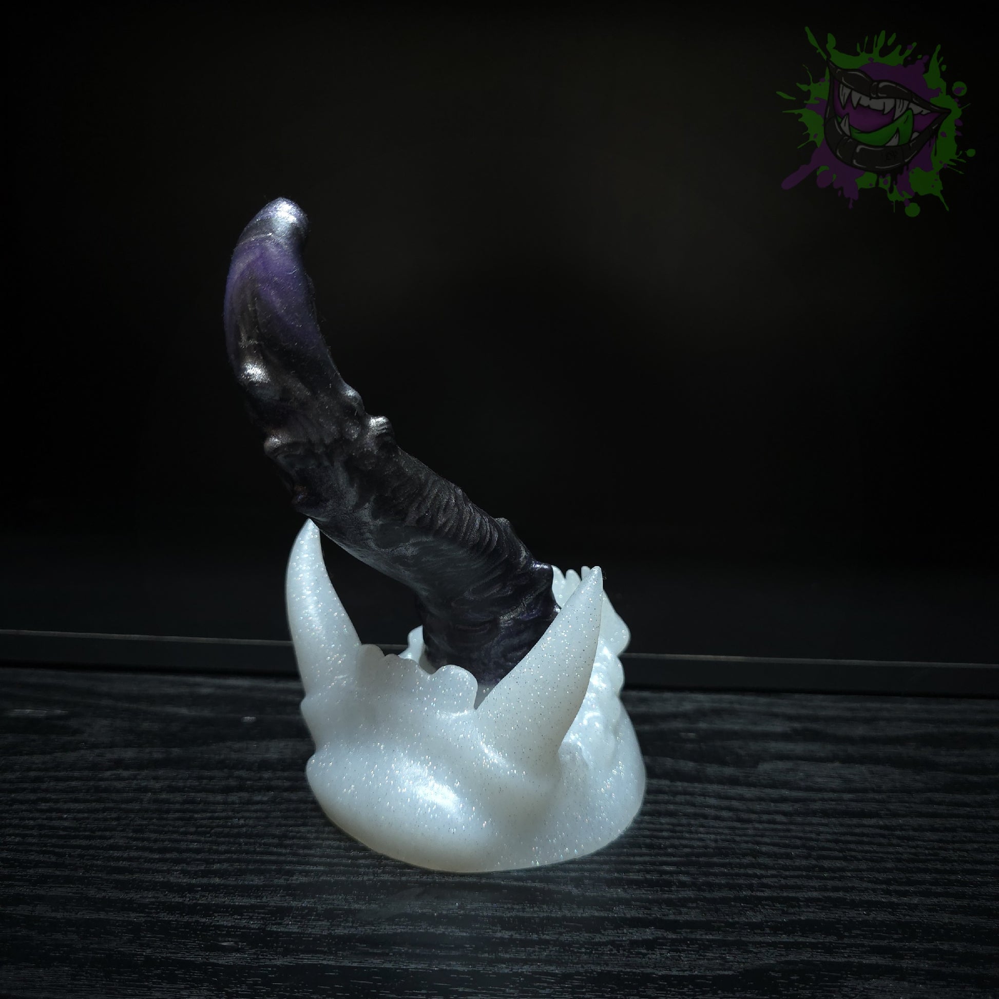 Upir Med 0050 Glitter base darque-path